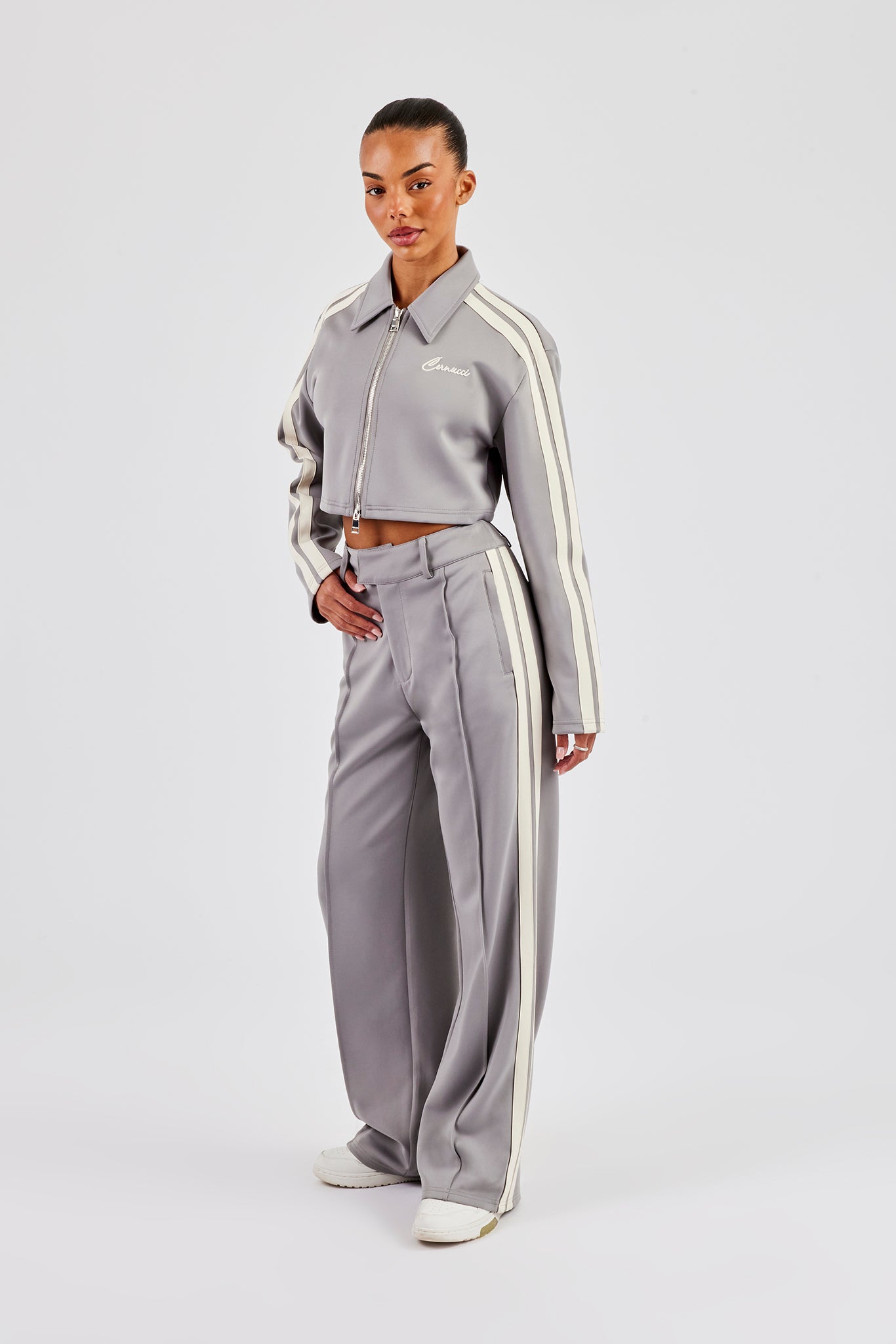 Maßgeschneiderte Hose mit Taping - Grau