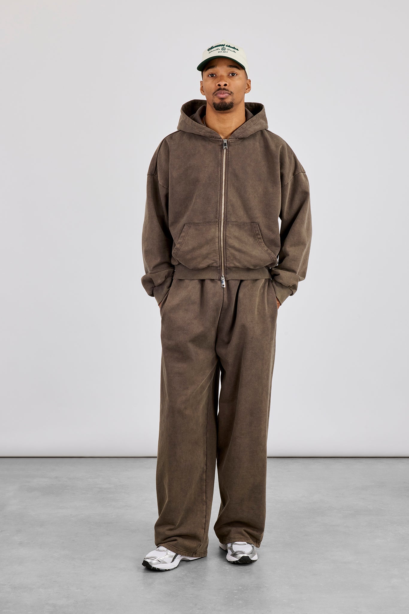 Washed Zip Through Hoodie & Baggy Jogger - Brown