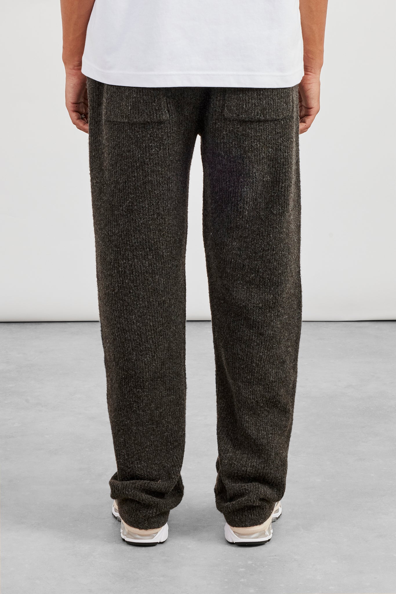 Embroidered Knitted Jogger - Chocolate
