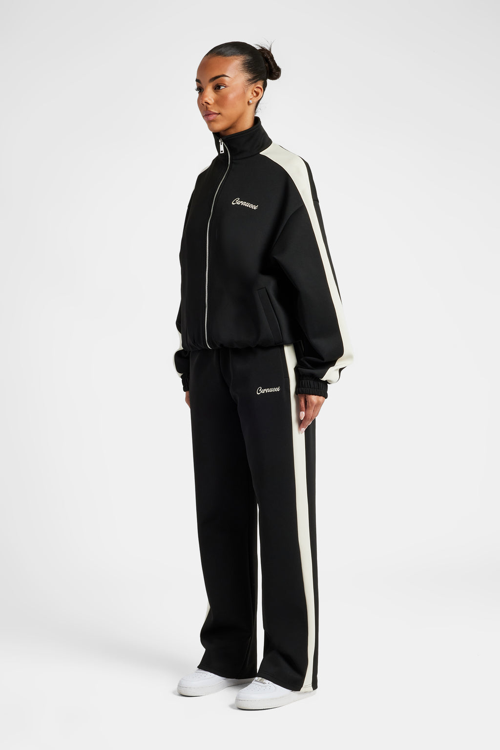 Blue V Contrast Panel Tracksuit For Women main image 0