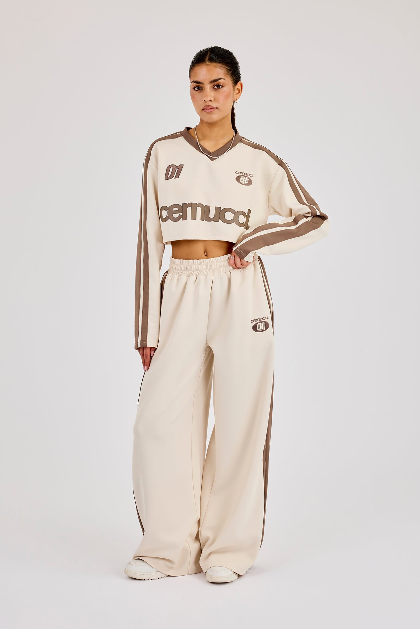 Cropped Football Top & Baggy Taping Jogger Â– Off White | Womens