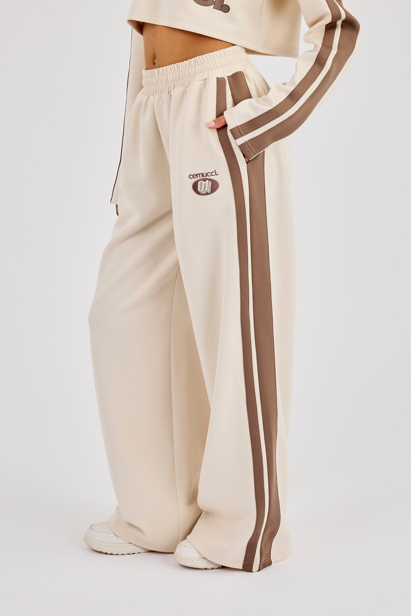 Baggy Jogginghose mit Ziernähten – Off-White