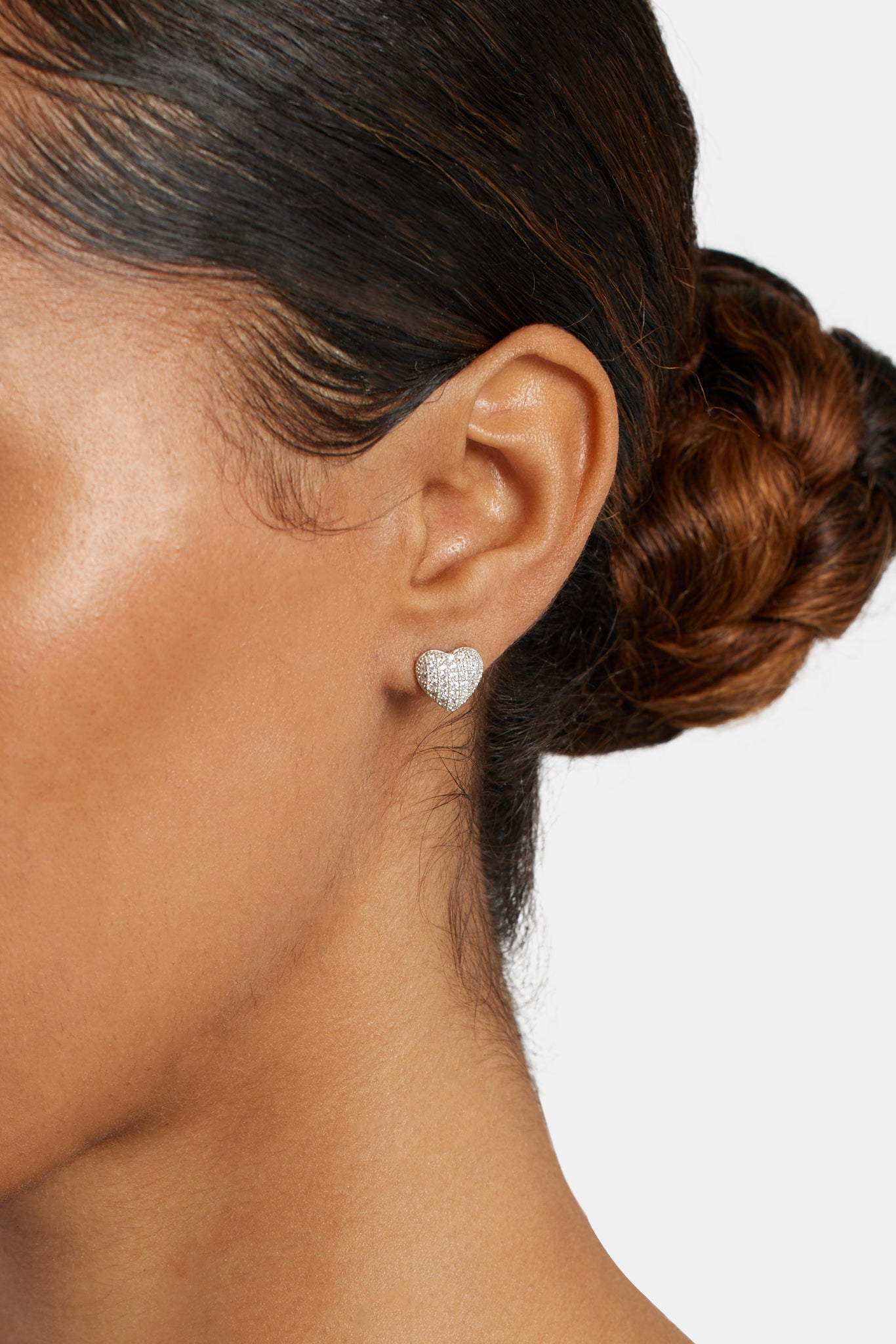 Sterling Silber Iced CZ Pave Herz Ohrstecker