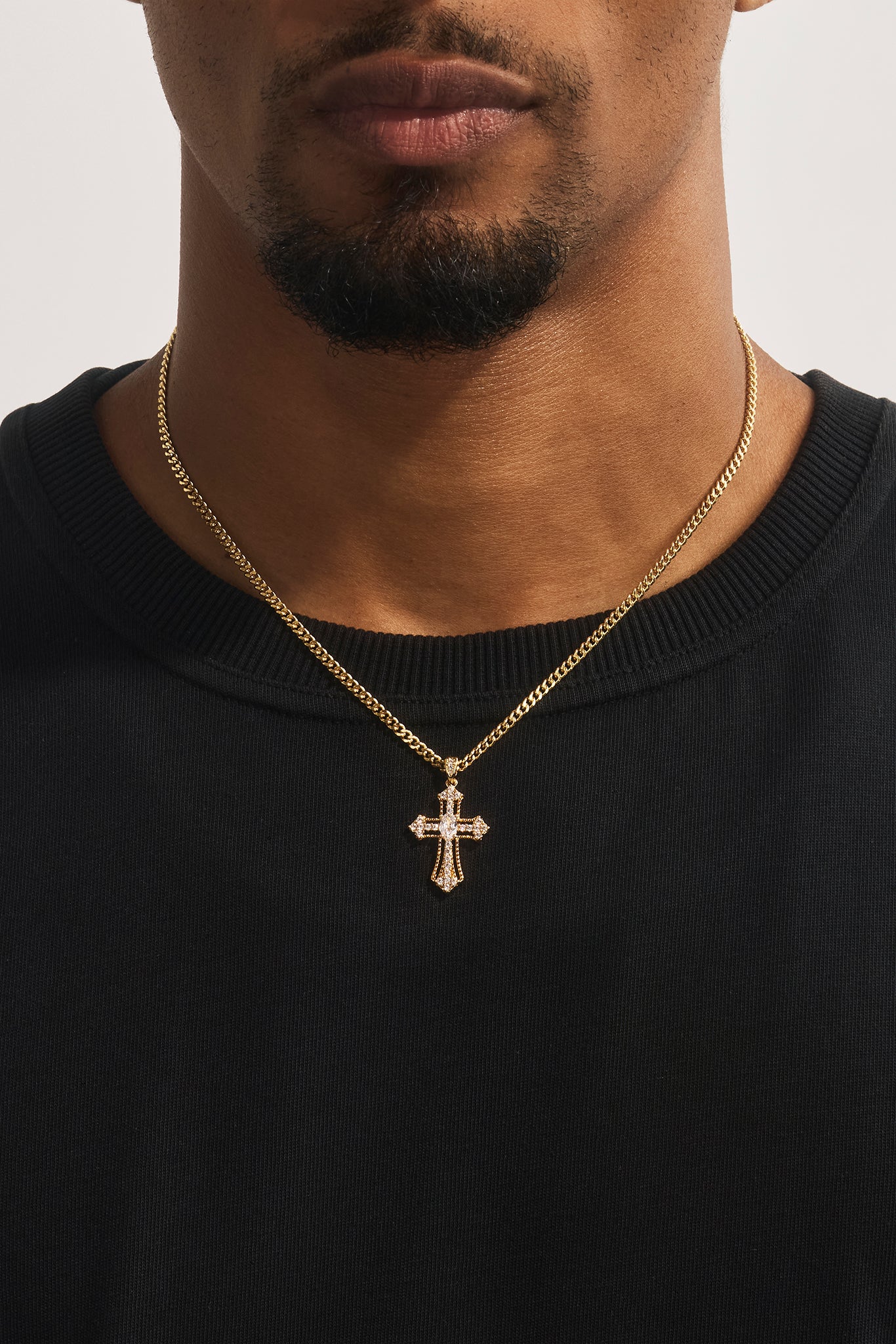 Mens Iced Oval Centre Cross Necklace - 25mm - Gold