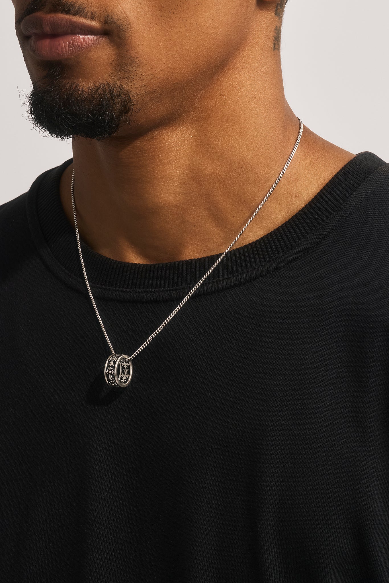Oxidised Cross Ring Necklace - 10mm - White