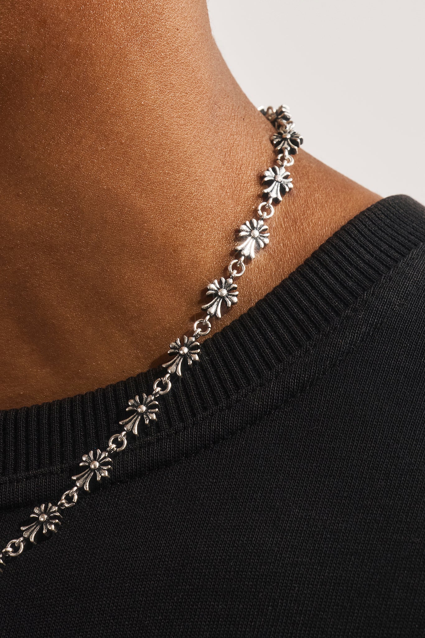 Oxidised Multi Cross Chain - 5mm - White