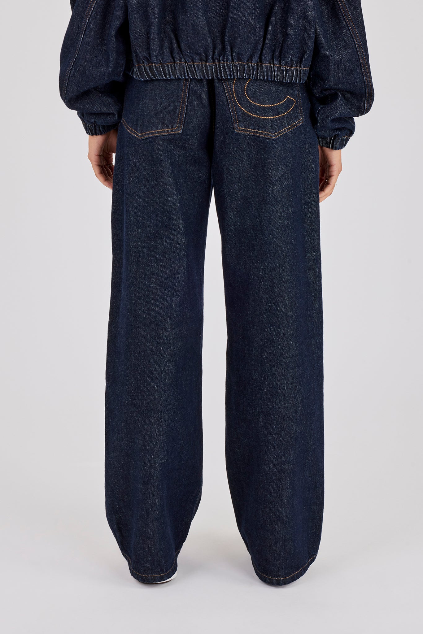 Contrast Stitch Waistband Detail Jean - Indigo