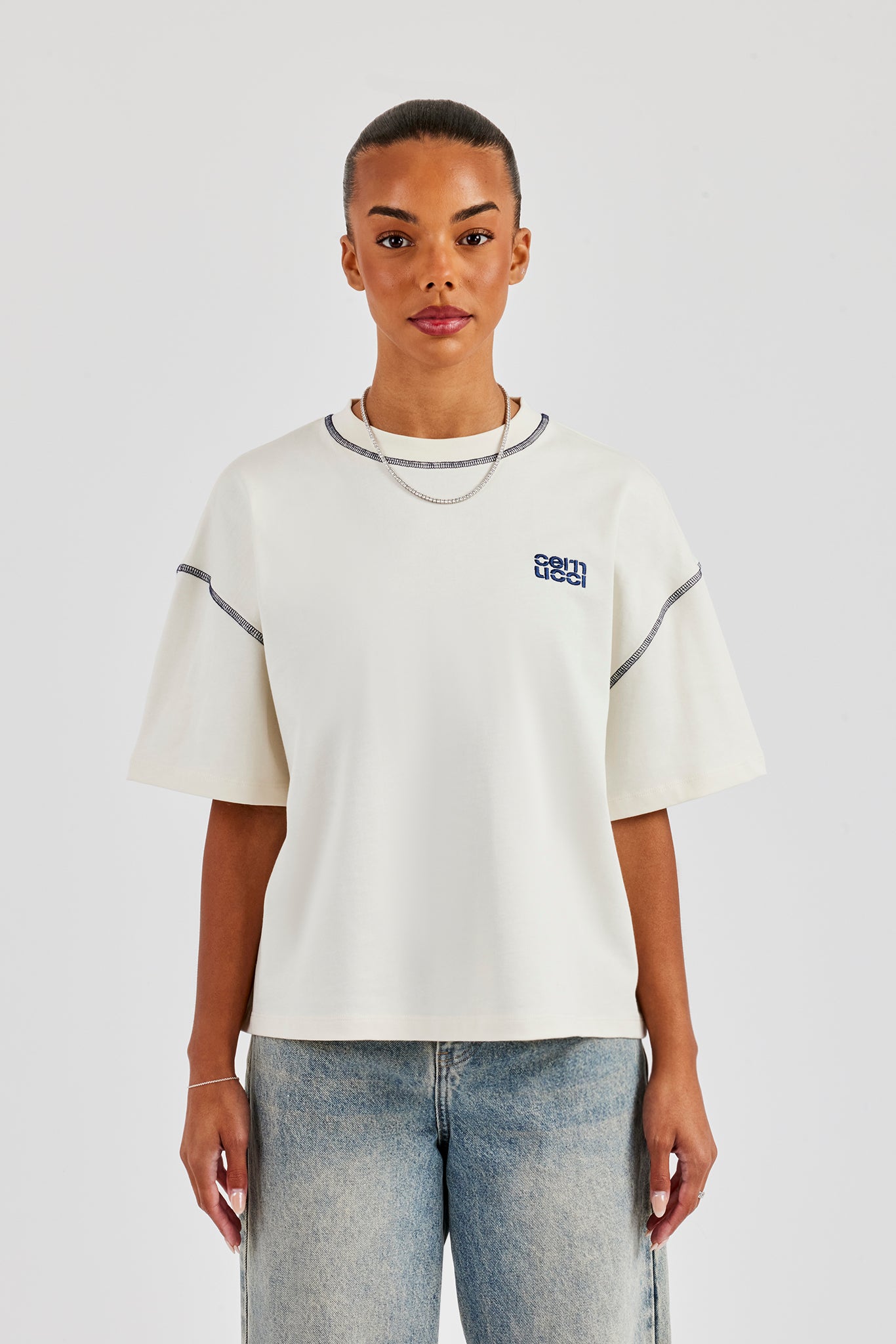 Diamond Cut Contrast Stitch T-Shirt - Off White