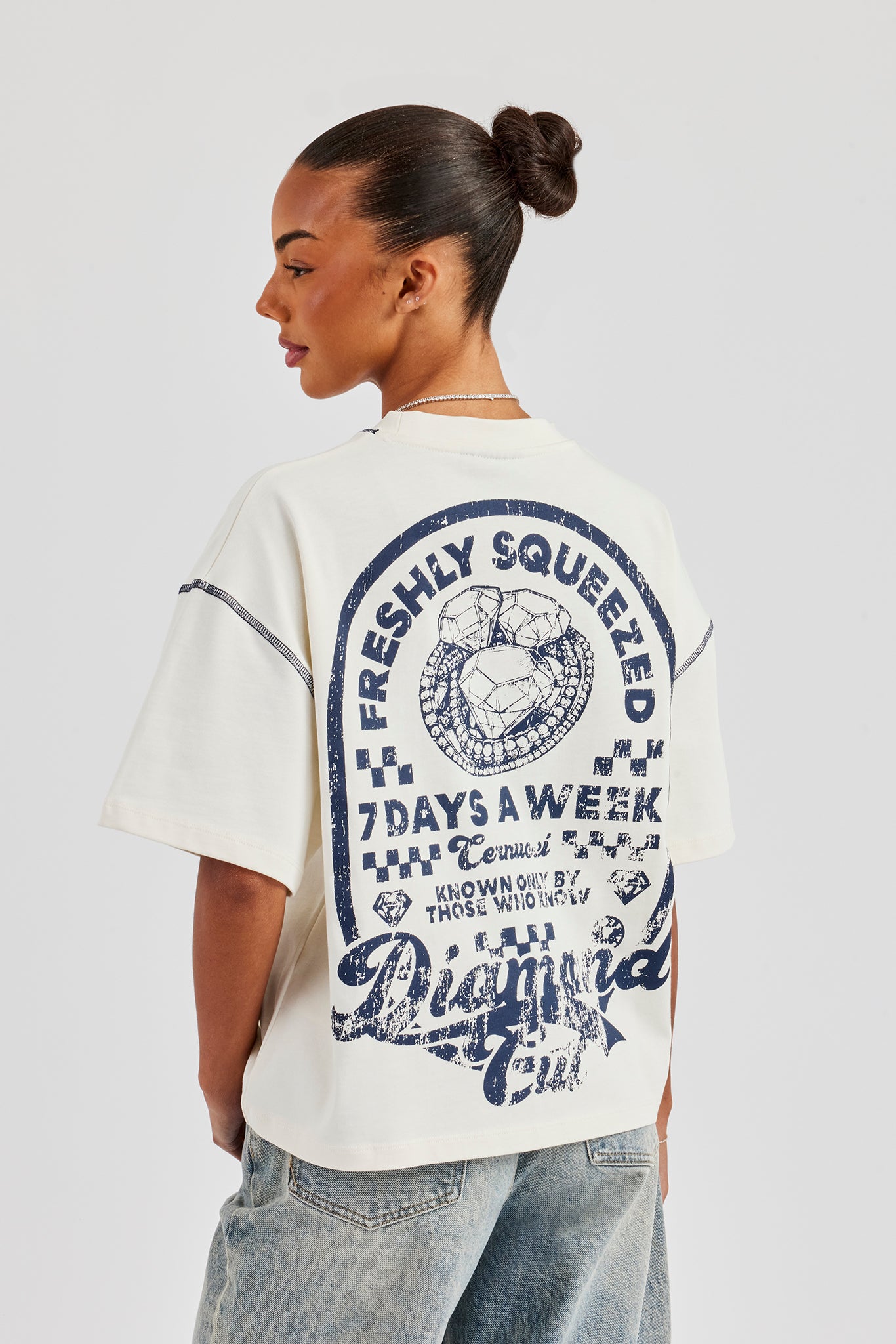 Diamond Cut Contrast Stitch T-Shirt - Off White