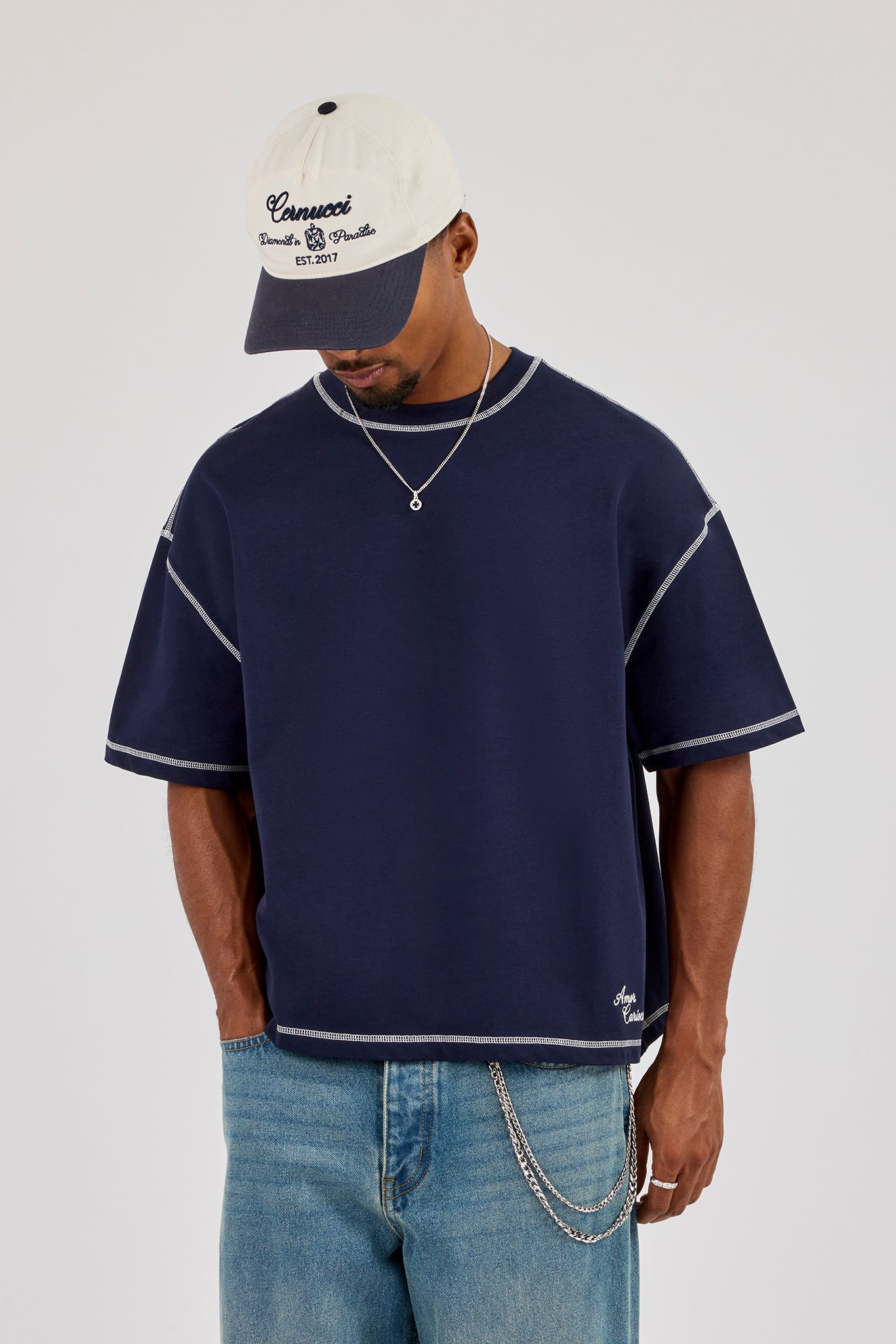 Contrast Stitch Boxy Amor Carioca T-Shirt - Navy Blue