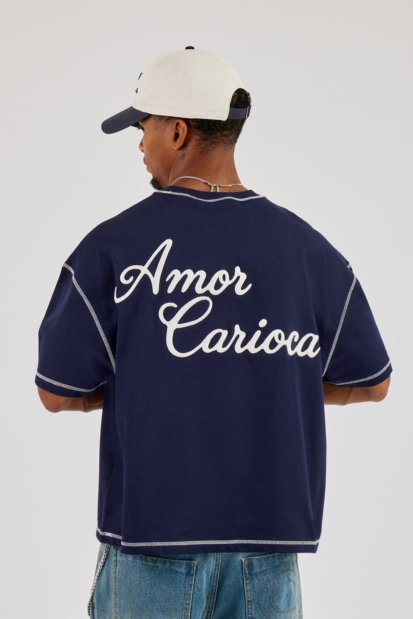 Contrast Stitch Boxy Amor Carioca T-Shirt - Navy Blue