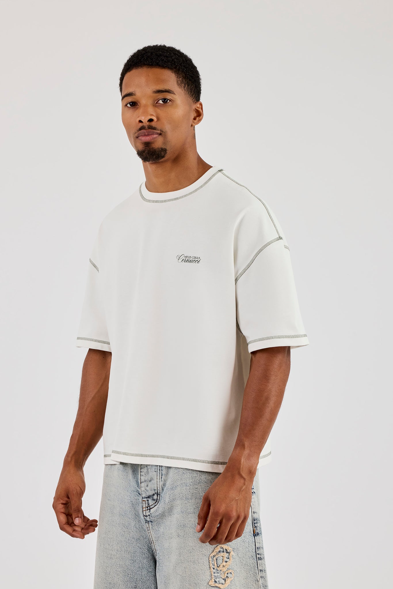 Boxy Contrast Stitch CN17 Back Print T-Shirt - Off White
