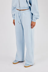 Jogginghose mit weitem Bein – Hellblau