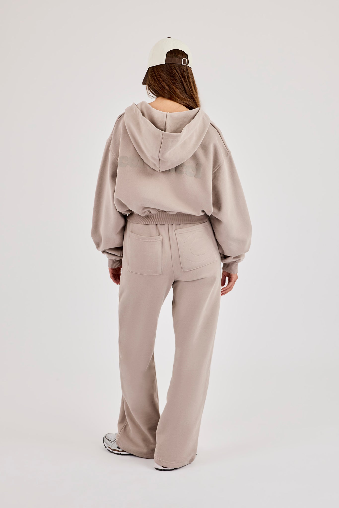 Cernucci Cropped Zip-Through Hoodie & Jogginghose mit weitem Bein – Stone