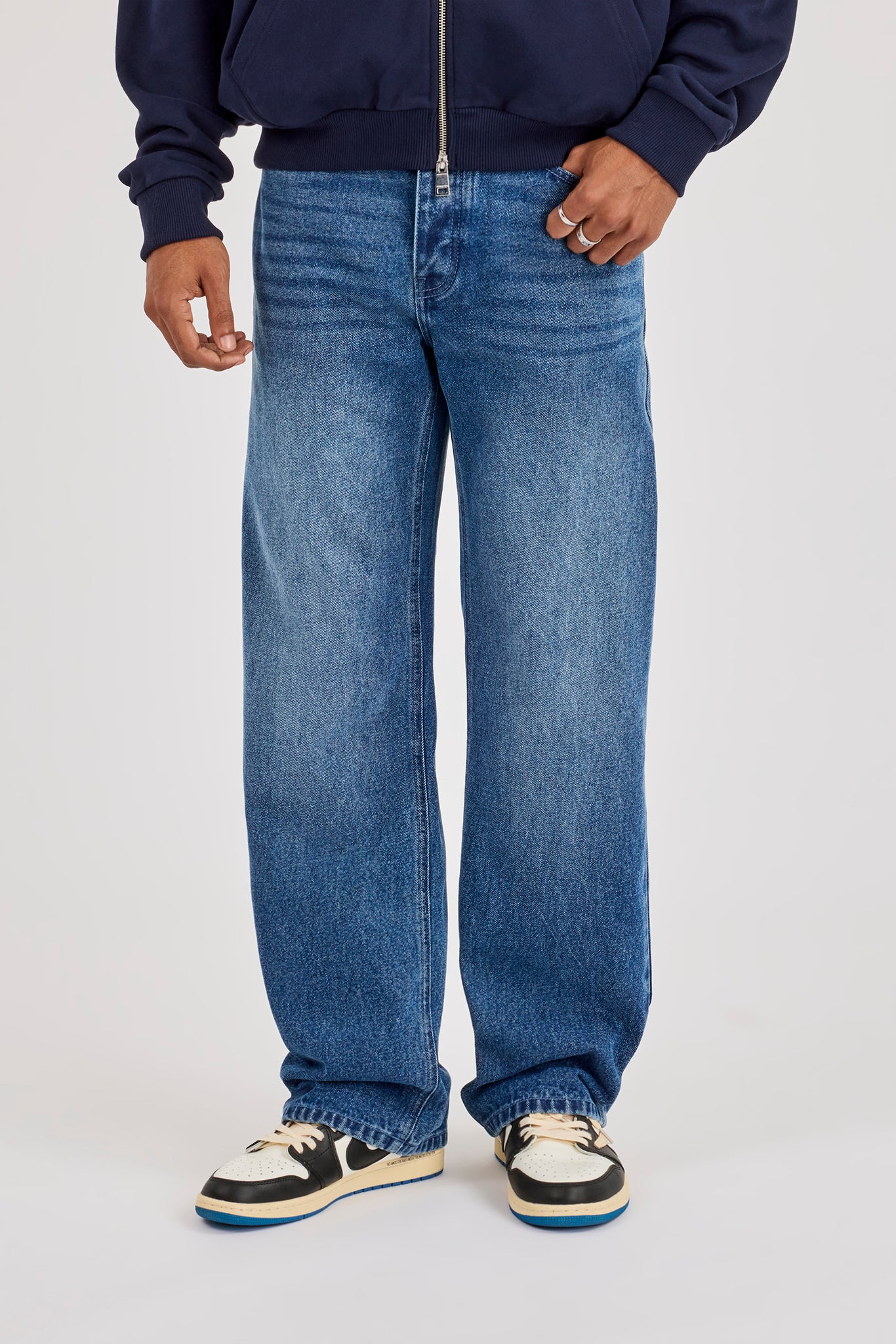 Mens Relaxed Jean - Mid Blue