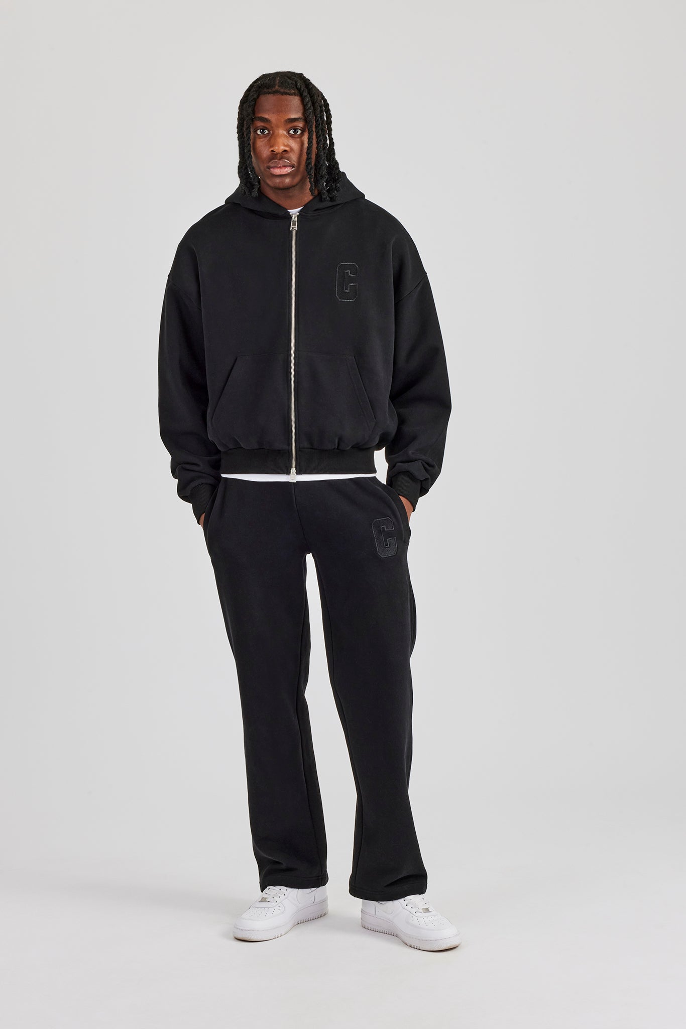 Embroidered C Straight Leg Jogger - Black