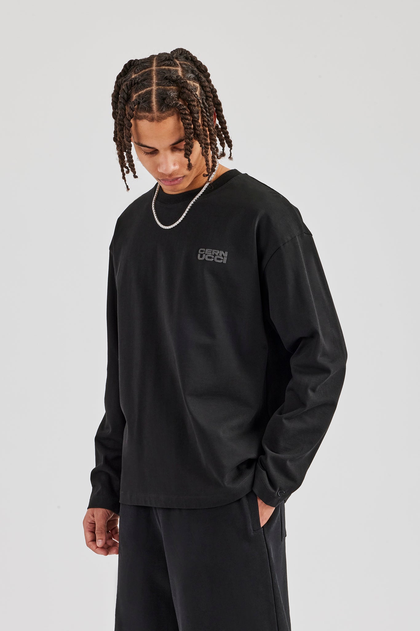 Cernucci Long Sleeve Regular T-Shirt & Washed Jersey Jort - Black