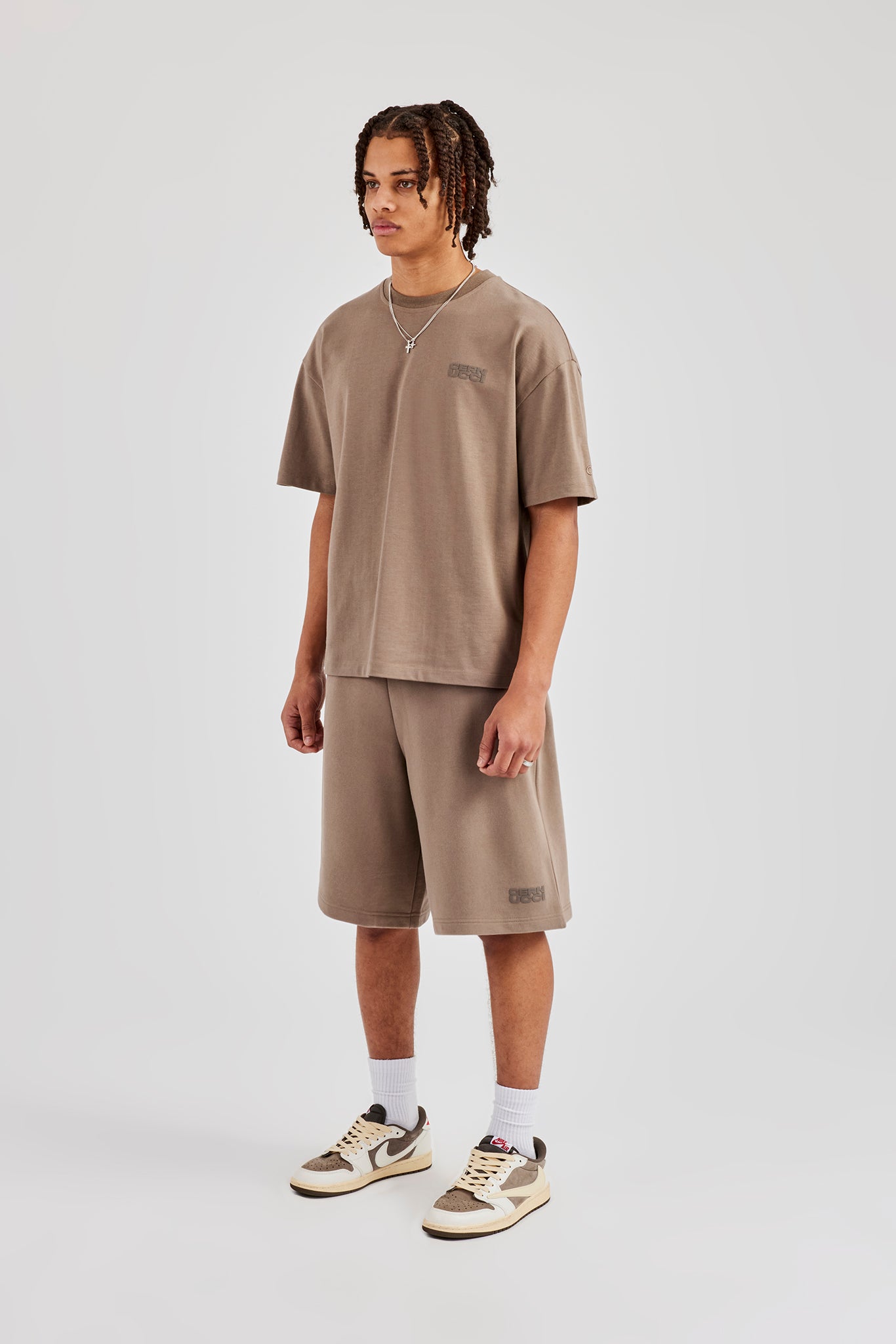 Washed Cernucci Print T-Shirt & Jersey Jort - Taupe