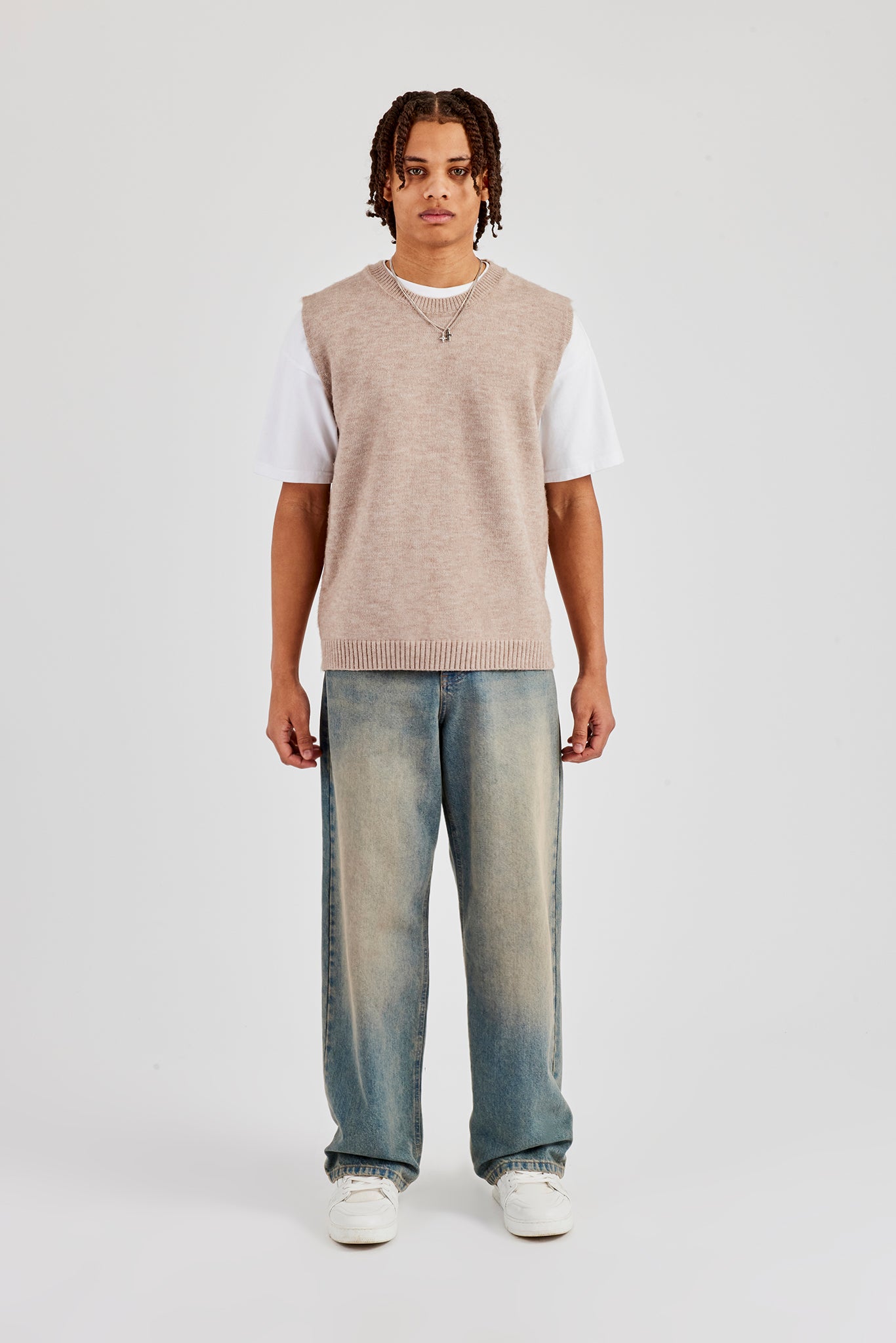 Ärmellose Weste aus gebürstetem Strick - Stein