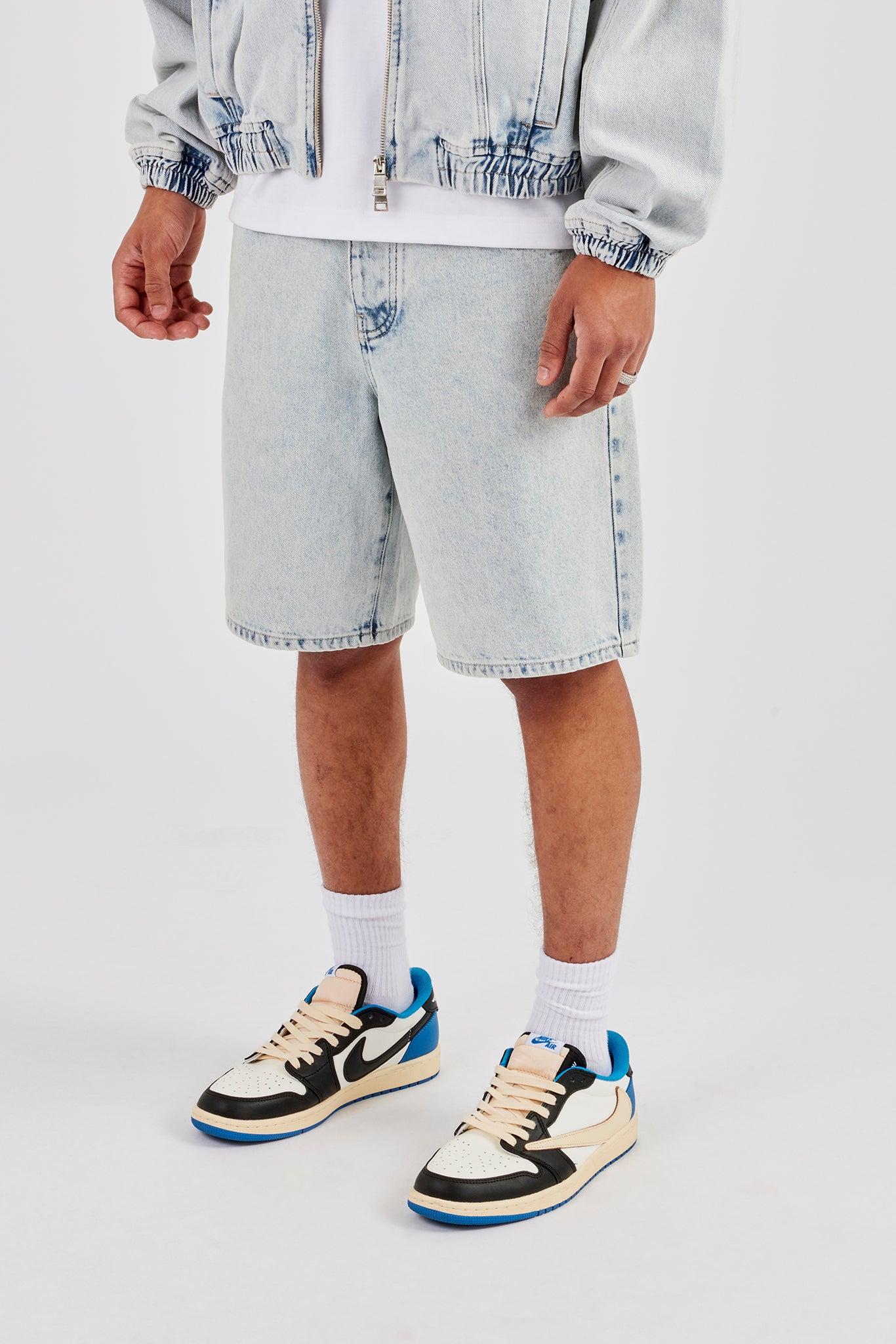 Relaxed Denim Jort - Ice Blue