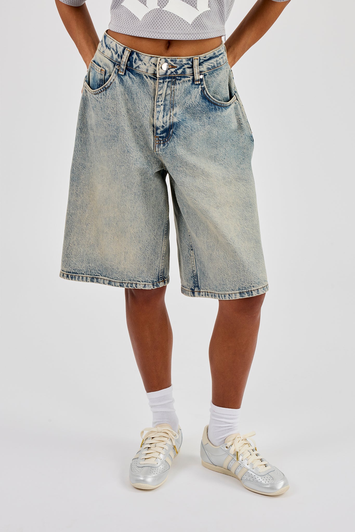 Ladies Baggy Denim Jort - Antique Wash