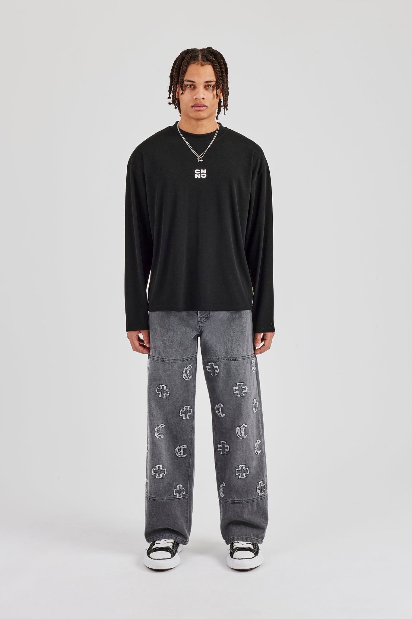 Ribbed Long Sleeve Embroidered T-Shirt - Black