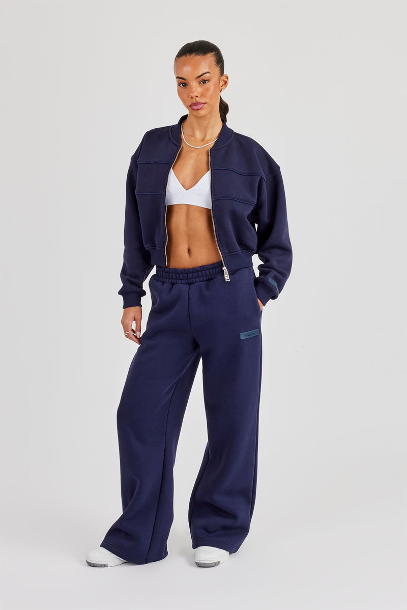 Bomberjacke und Jogginghose mit weitem Bein und Logo-Tab-Nahtdetail – Marineblau