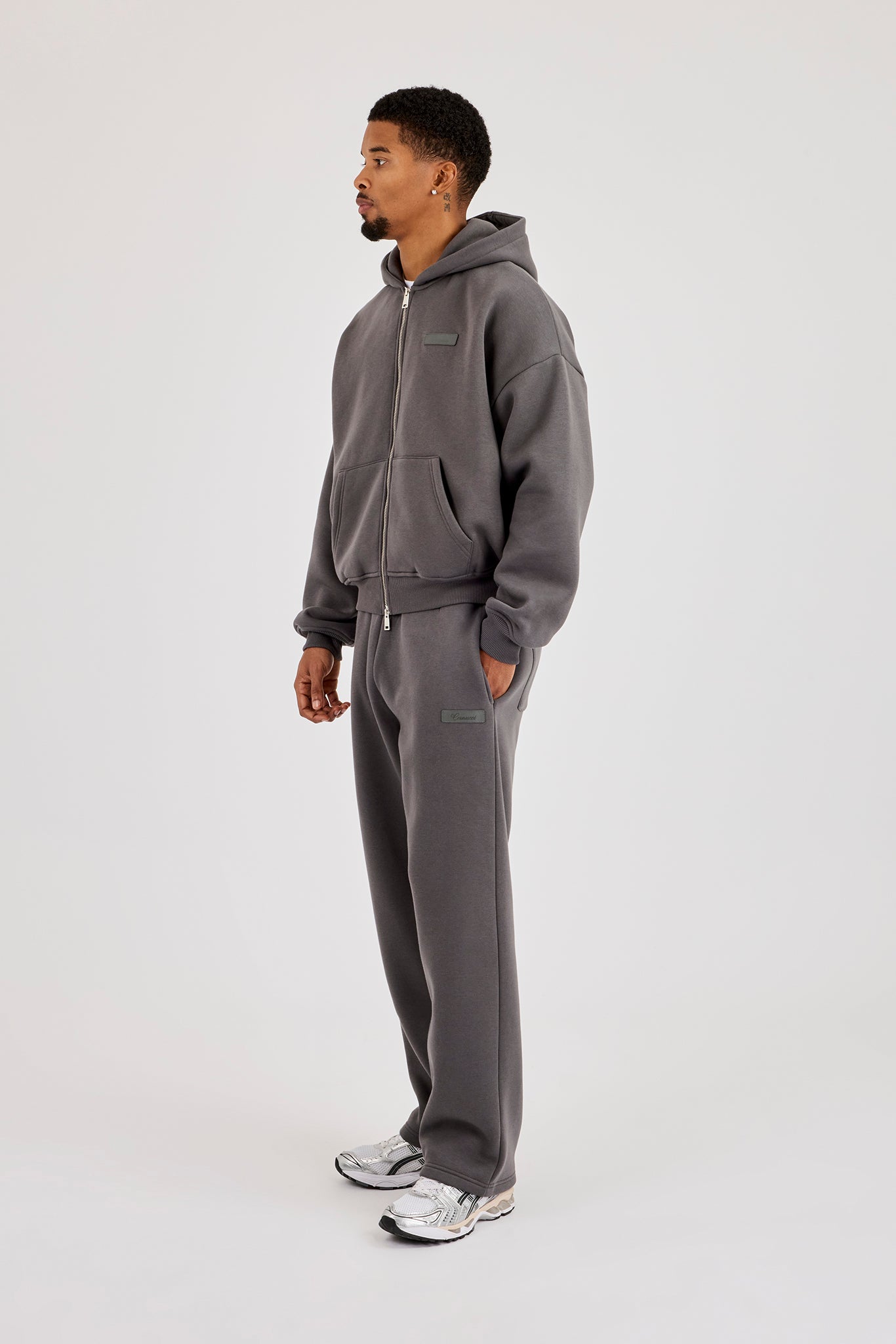 Logo Tab Boxy Zip Hoodie & Relaxed Jogger -Charcoal