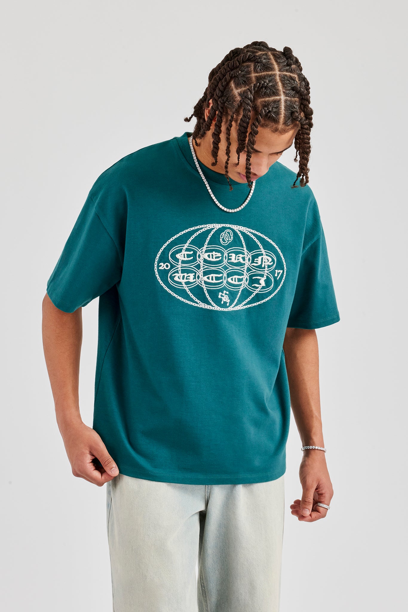 T-Shirt mit CC-Kette im Boxy Fit - Grün