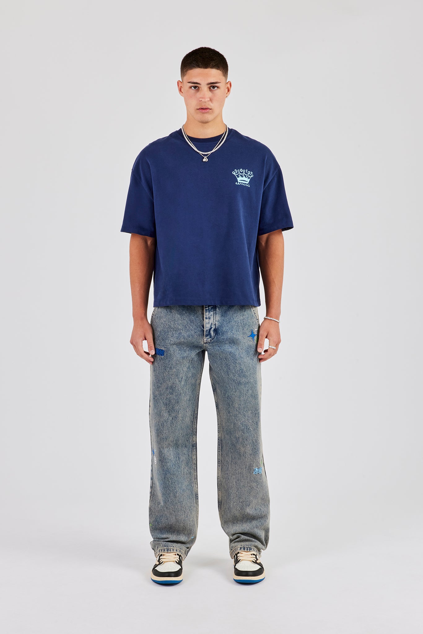 Bestickte Relaxed Jeans – Antik-Waschung