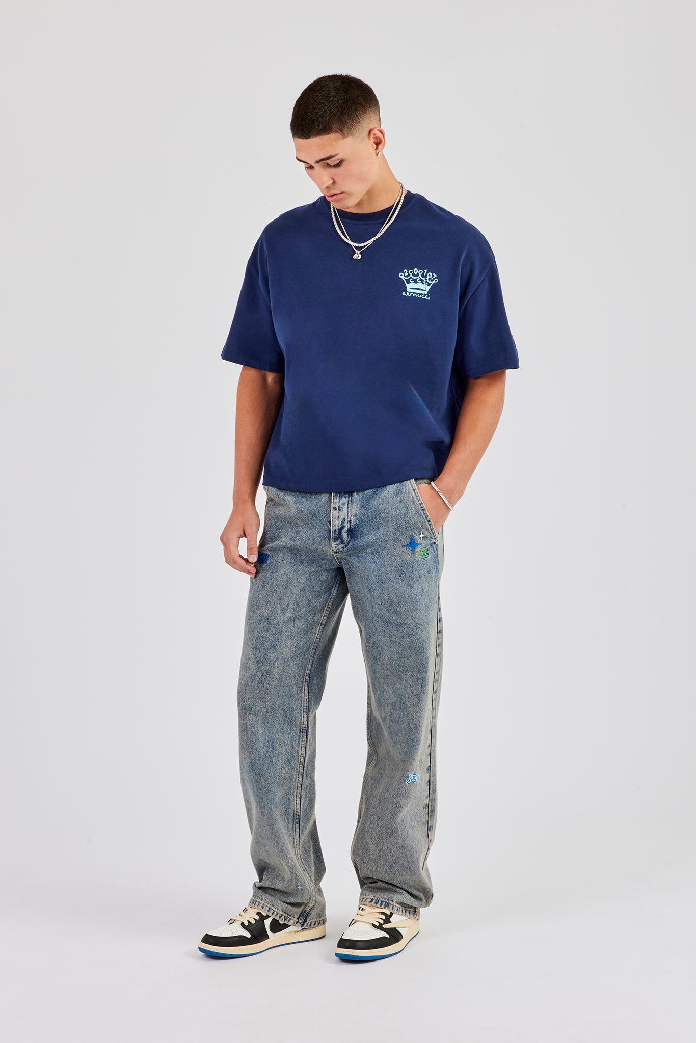 Bestickte Relaxed Jeans – Antik-Waschung