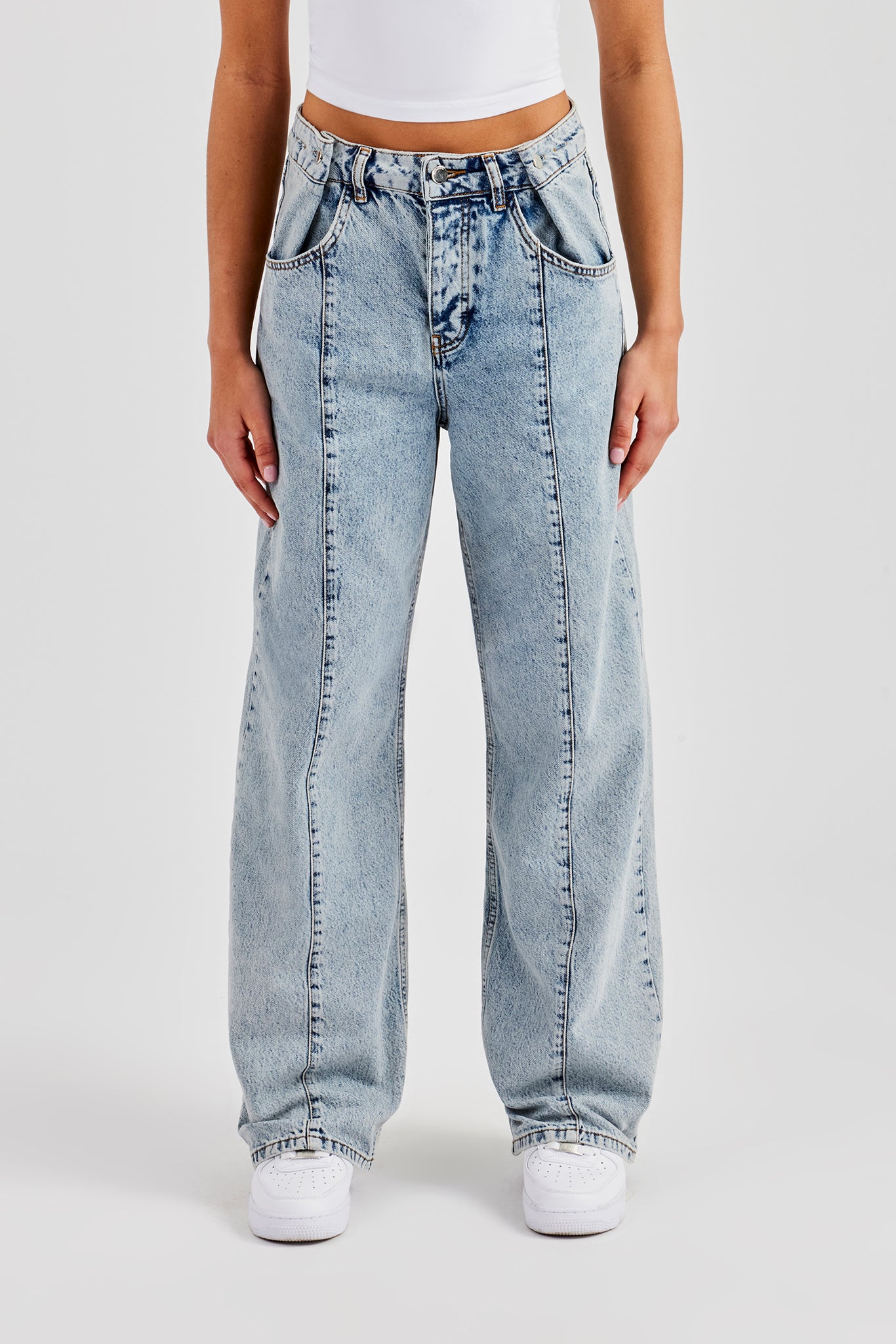 Baggy Denim-Jeans mit Knopfleiste - Helles Vintage