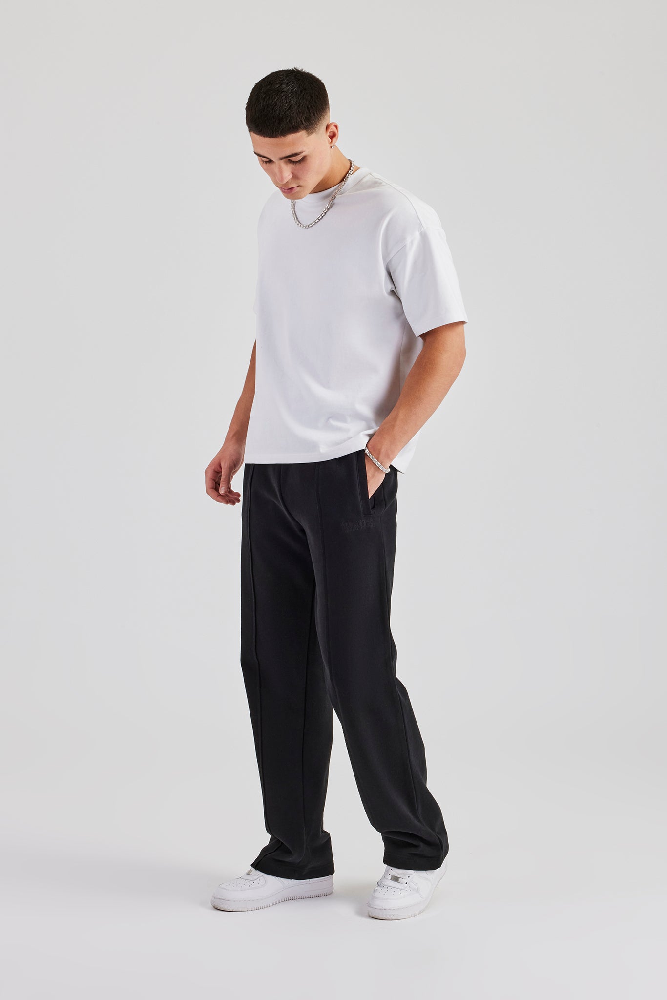 Straight Leg Jogger - Black