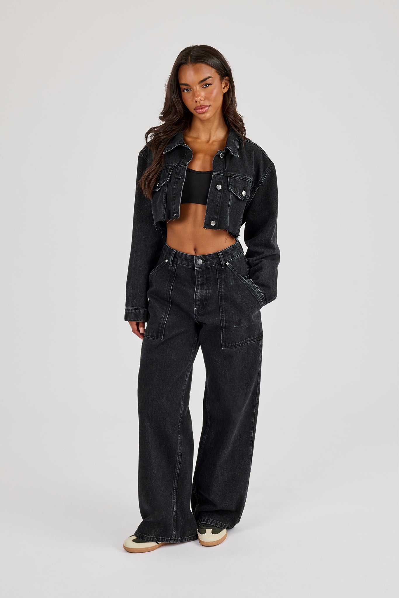 Super Cropped Denim Jacket & Pocket Detail Jean - Washed Black