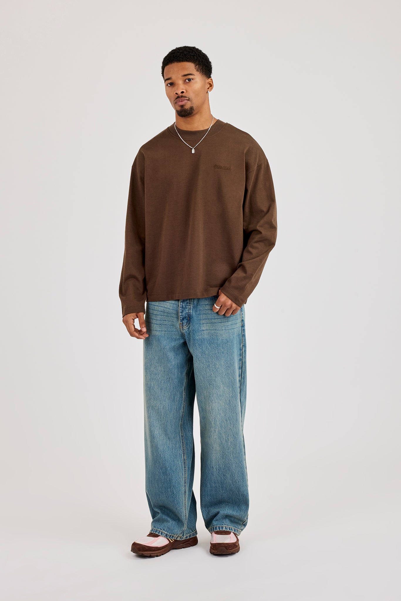 Long Sleeve Embroidered T-Shirt - Brown