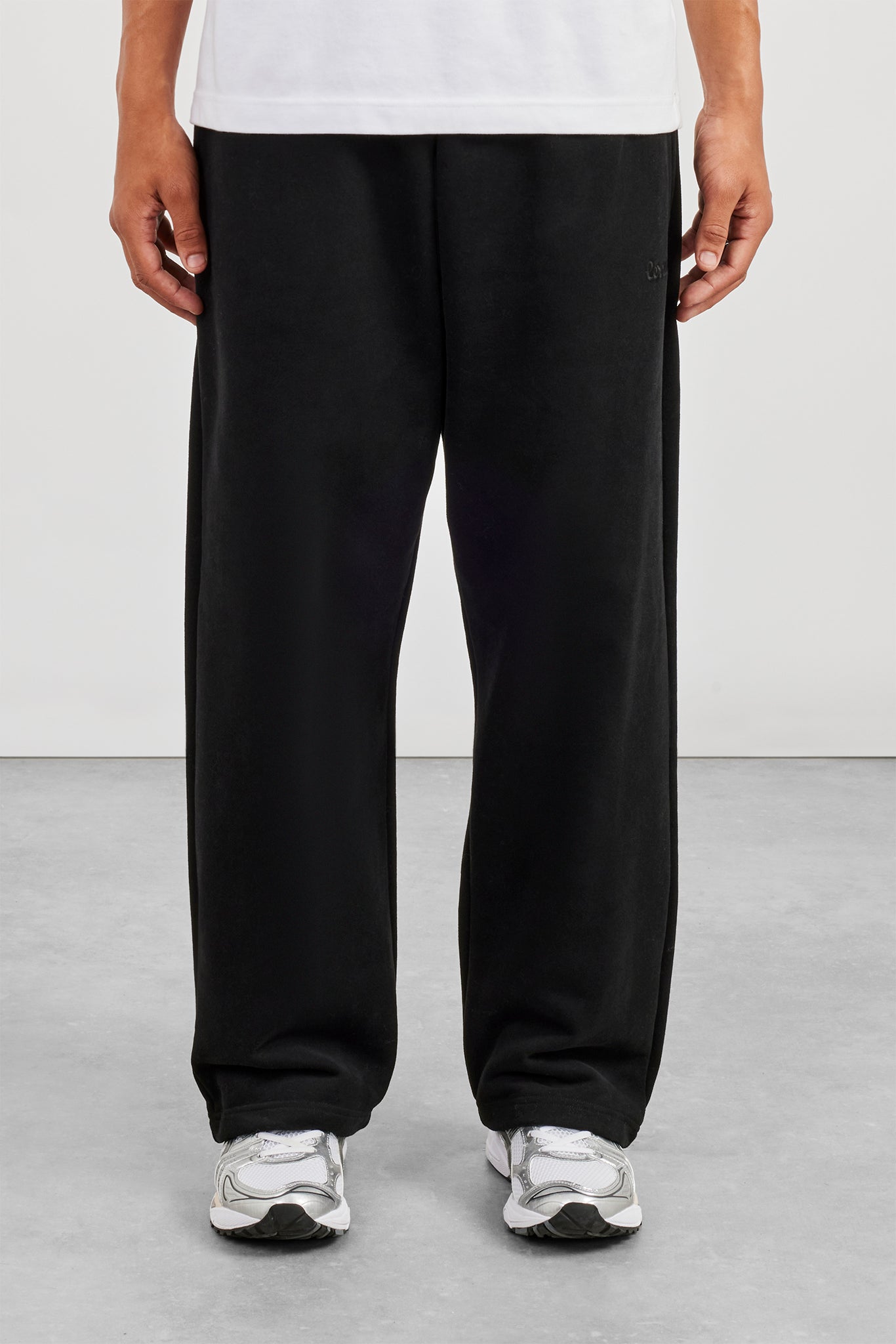 Relaxed Jogger - Black