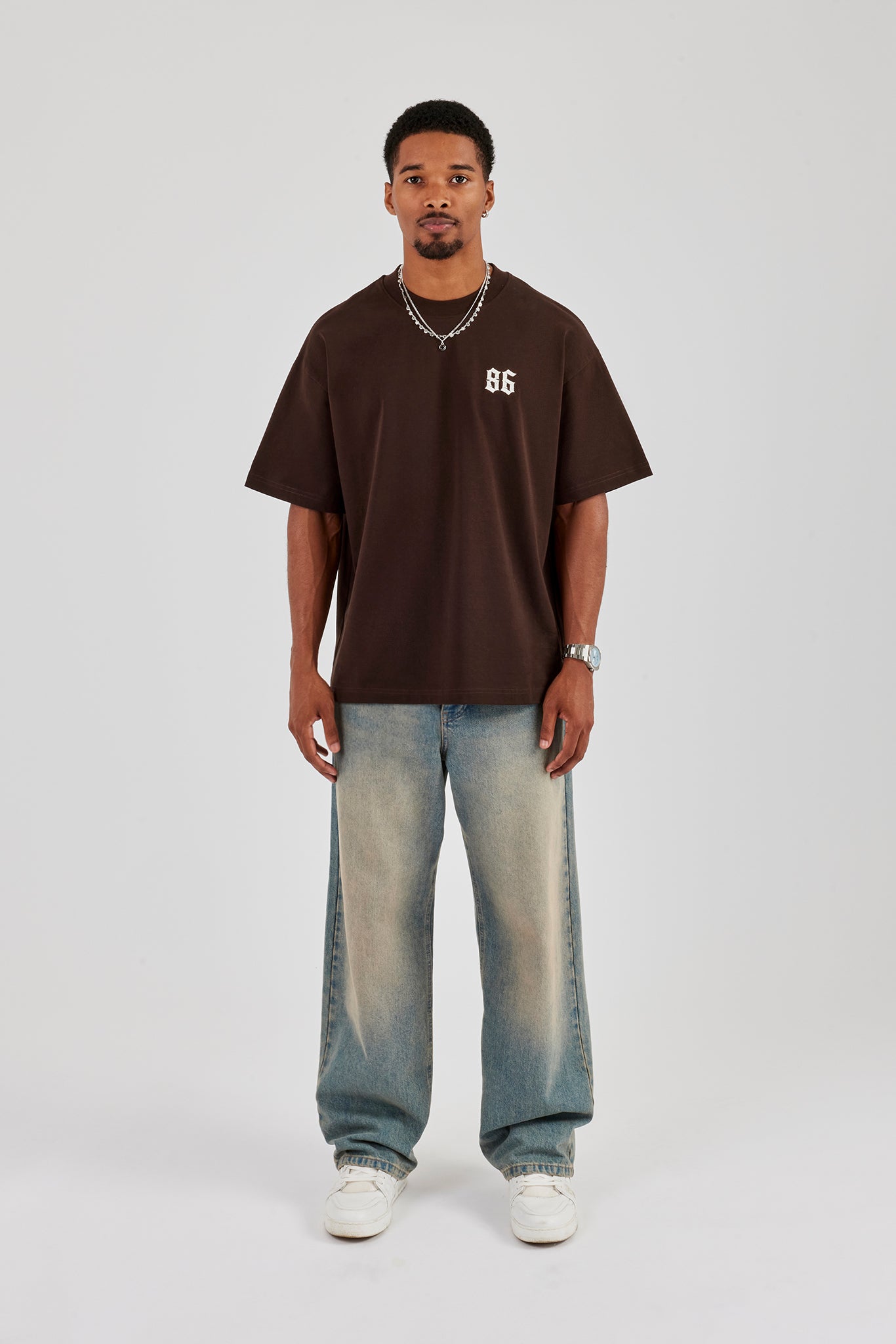 Oversize-T-Shirt mit Cherub-Rückendruck – Schokolade