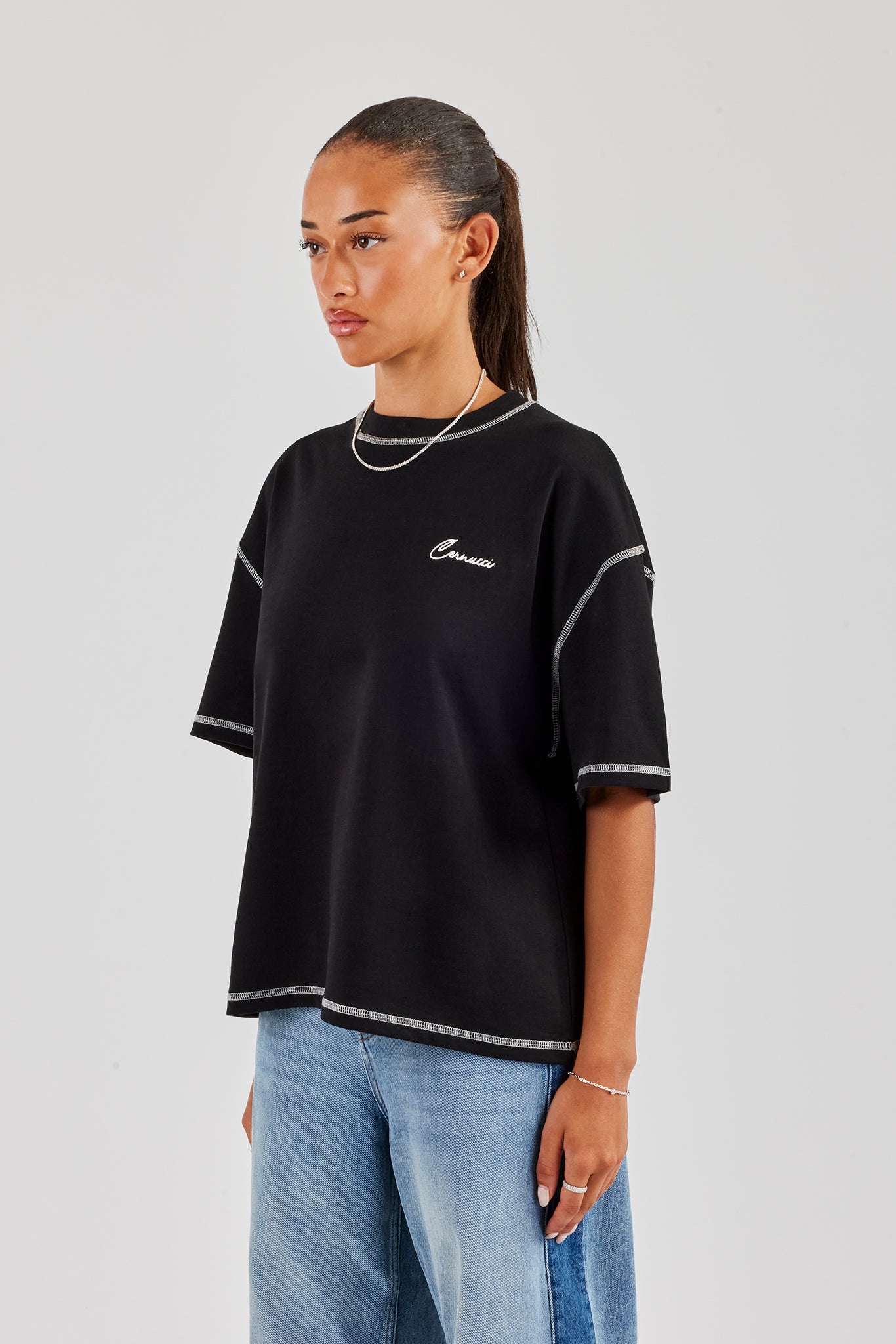 Cernucci Italia Oversize-T-Shirt mit Kontraststichen – Schwarz