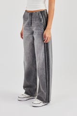 Baggy-Jeans mit Doppelstreifen – verwaschenes Grau