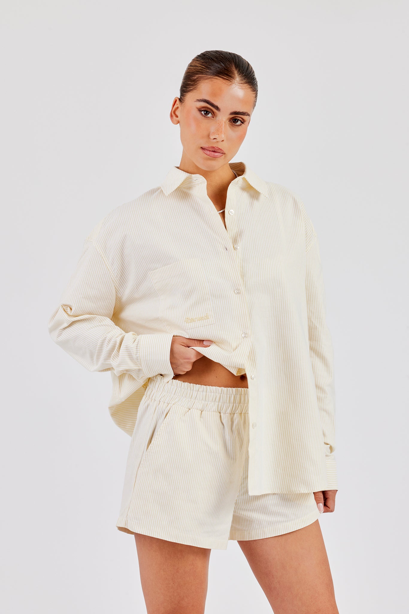 Oversize-Streifenhemd – Buttergelb