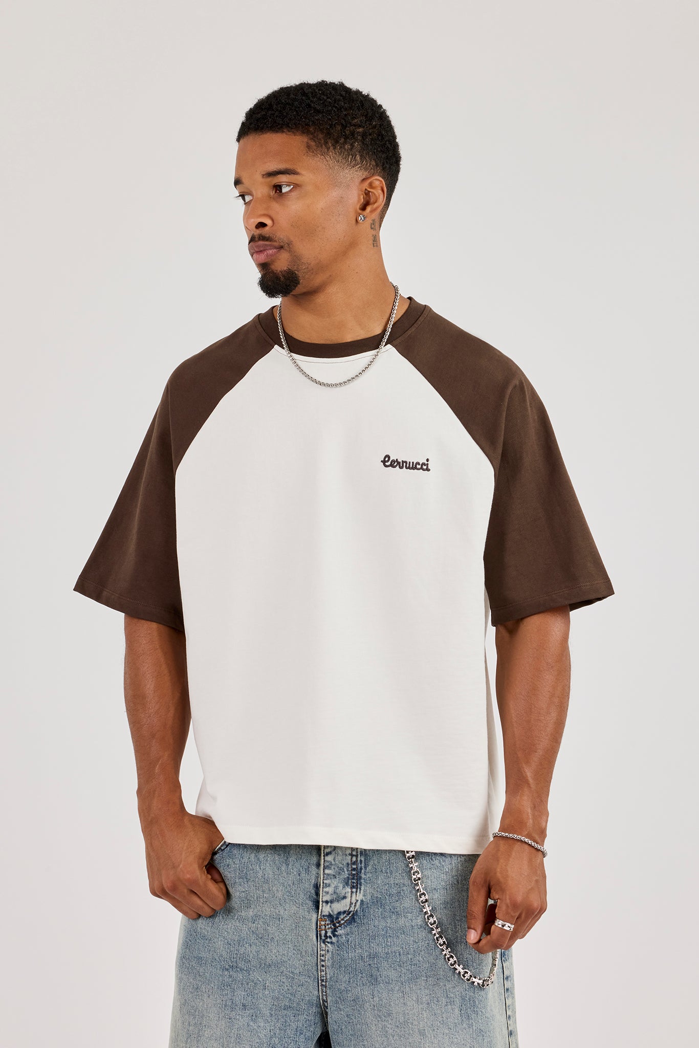 Boxy Contrast Sleeve Raglan T-Shirt - Brown