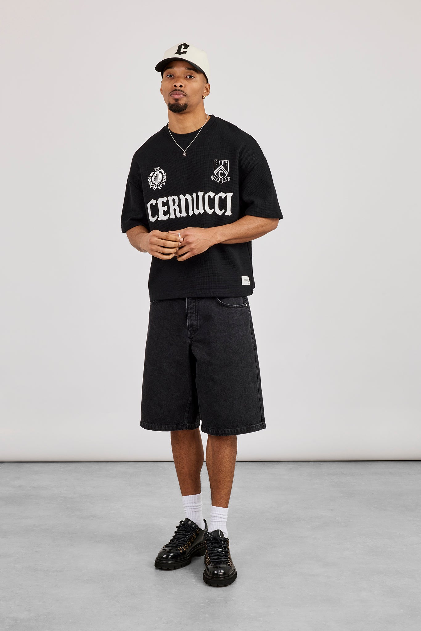 Kastenförmiges T-Shirt mit Waffelmuster – Schwarz