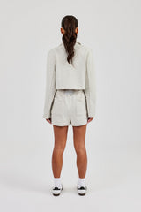 Maßgeschneiderte Harrington-Jacke und bestickte Shorts – Aschgrau