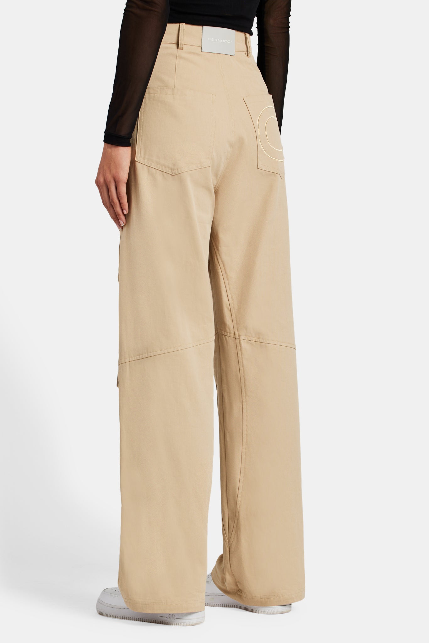 Cargohose mit mehreren Taschen und lockerer Passform