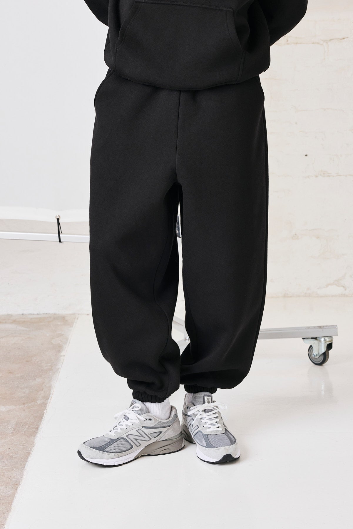 480GSM Fleece Cuffed Jogger - Black