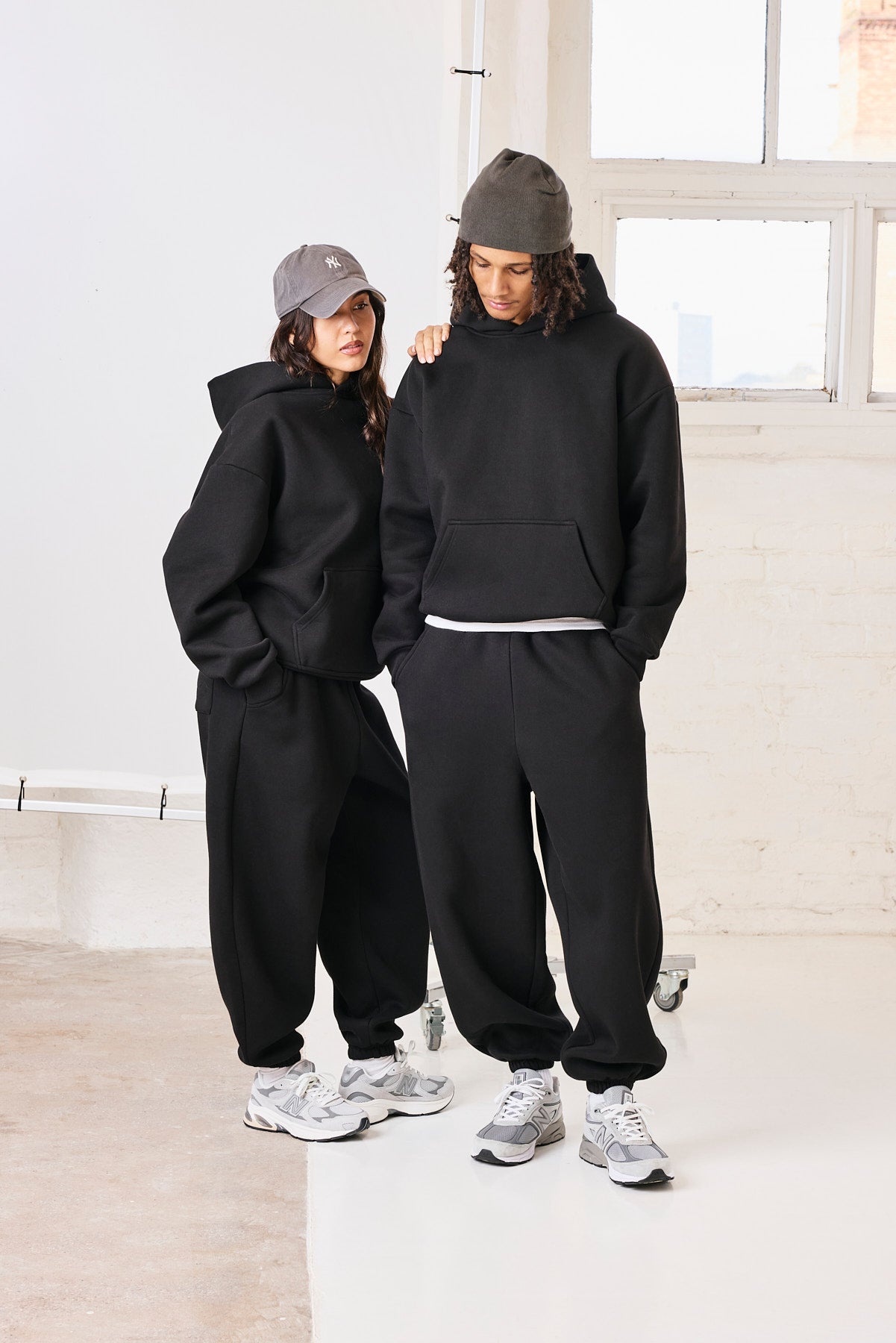 480GSM Fleece Cuffed Jogger - Black