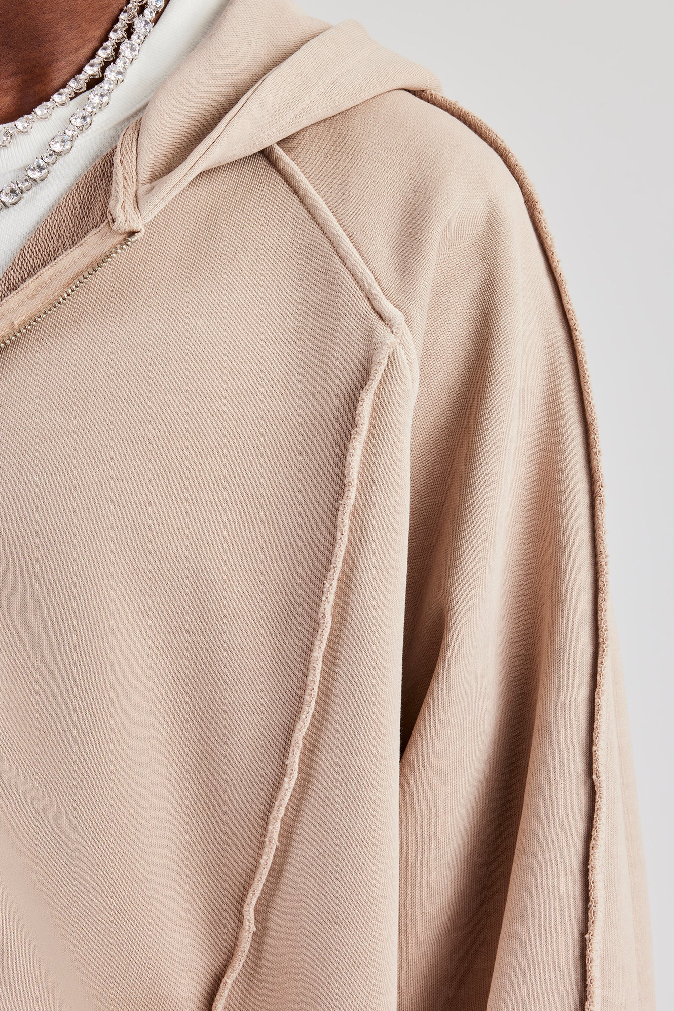 Acid – Kapuzenpullover mit Reißverschluss und sichtbaren Nähten – Stein