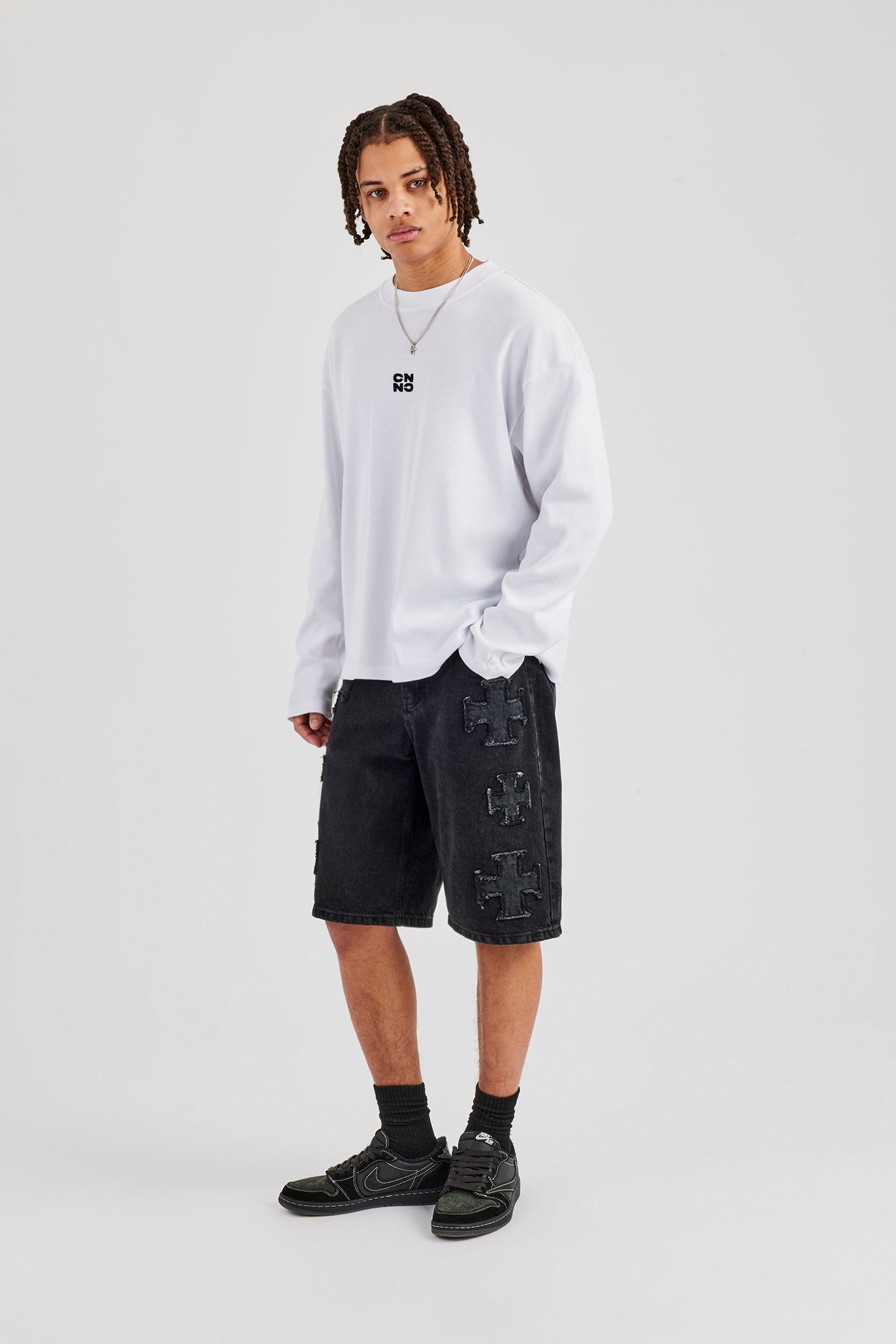 Raw Edge Applique Motif Jort - Washed Black