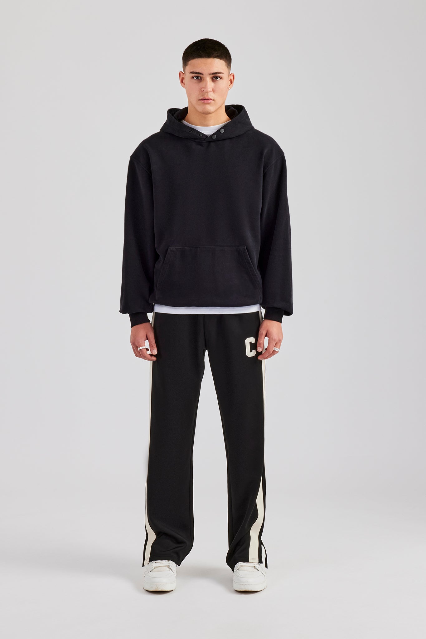 Cernucci Hoodie - Verwaschenes Schwarz