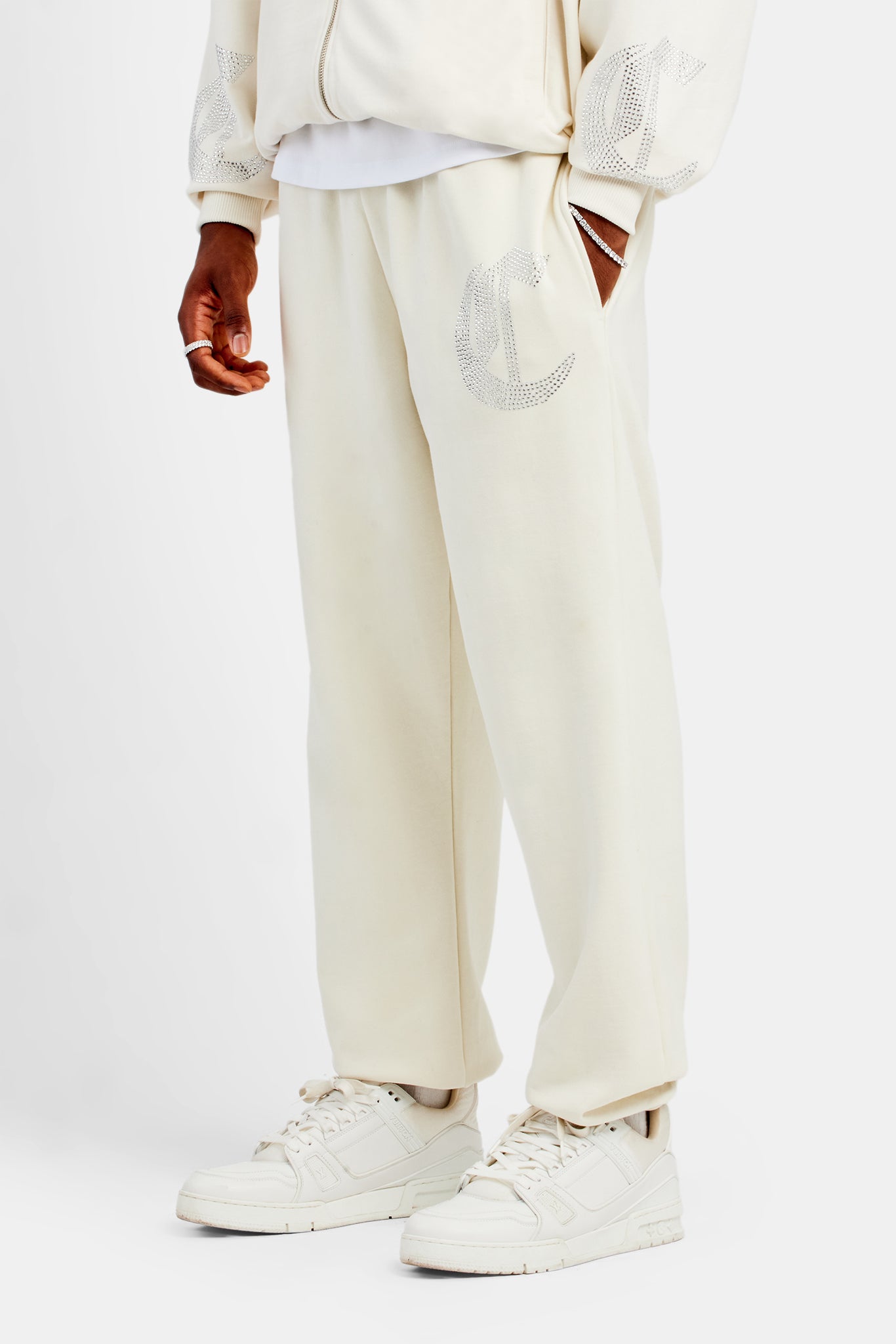 Oversize-Jogginghose mit Strasssteinen – Ecru